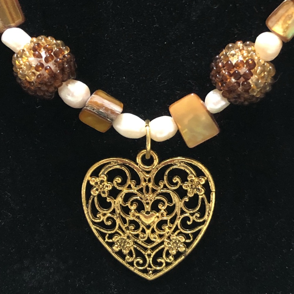 Handcrafted women’s jewelry